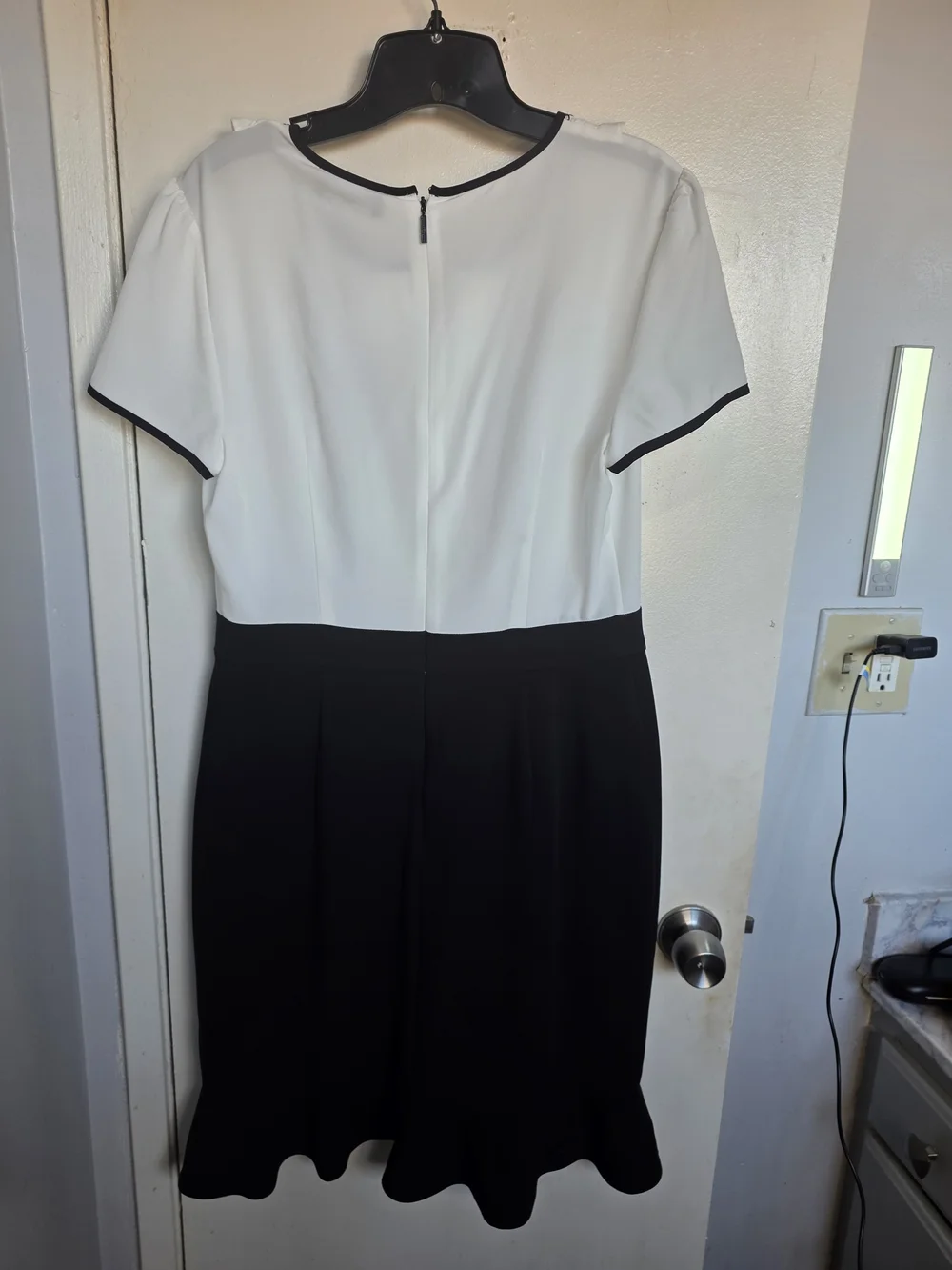 Karl Lagerfeld Black Midi Pencil Skirt with Fluted Hem